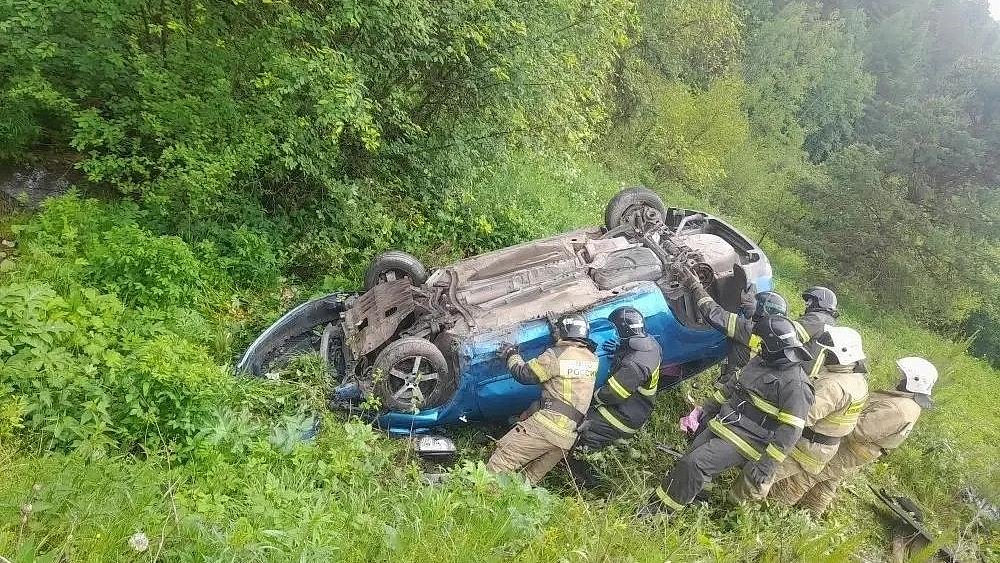 Мужчина погиб в ДТП с опрокидыванием авто в Челябинской области