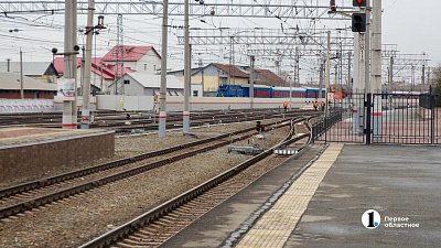 12-летний зацепер получил ожоги при поездке на крыше электрички в Златоусте