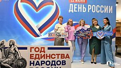 В День России в Челябинске выступил артист Дмитрий Харатьян