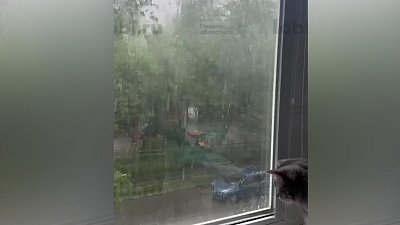 Мощный ливень с градом прошел в Челябинске 14 июня