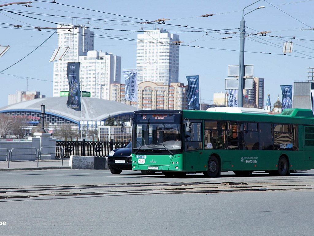 В Челябинске после ливня начались перебои в работе общественного транспорта
