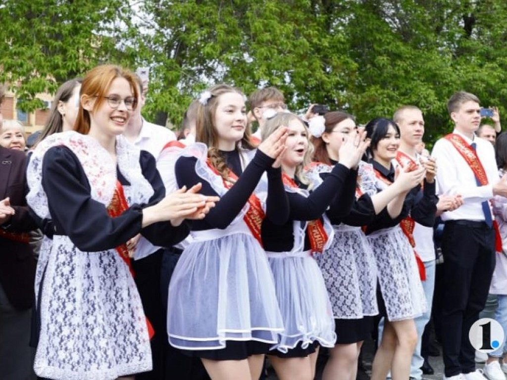 В чем не стоит идти на школьный выпускной