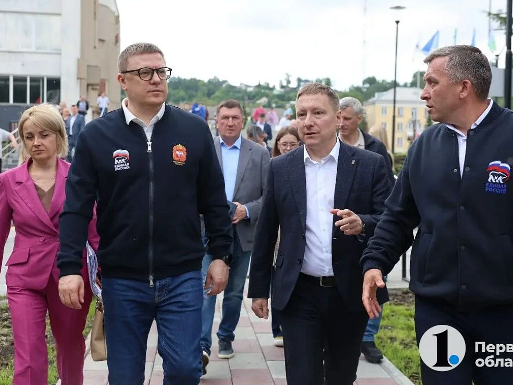 Алексей Текслер оценил благоустройство и новый зал для кикбоксинга в Златоусте