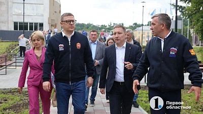 Алексей Текслер оценил благоустройство и новый зал для кикбоксинга в Златоусте