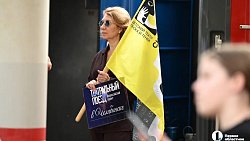 Челябинский вокзал превратился в театр под открытым небом