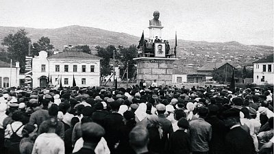 Южноуральцы после сообщения о нападении Германии собрались на массовые митинги