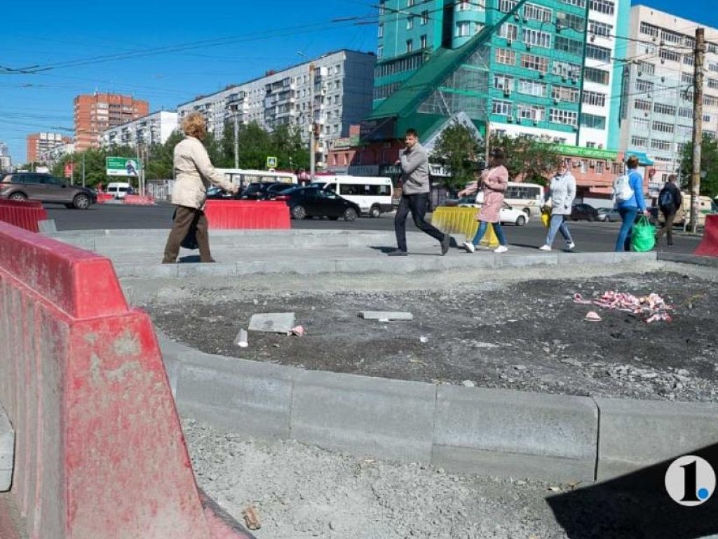 В Челябинске на два дня закрыли движение автобусов по улице Чичерина