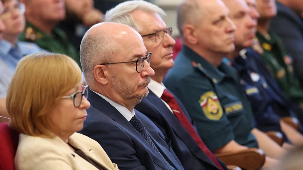 Челябинские политики комментируют обращение губернатора Алексея Текслера