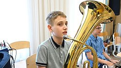Юные челябинские аккордеонисты сыграли Николаю Цискаридзе «Танец с саблями»