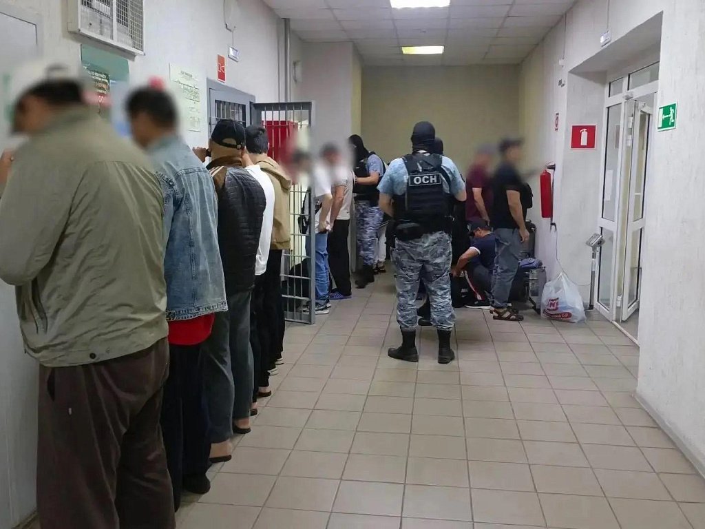 Из Челябинской области выдворили 35 иностранцев-нарушителей за день