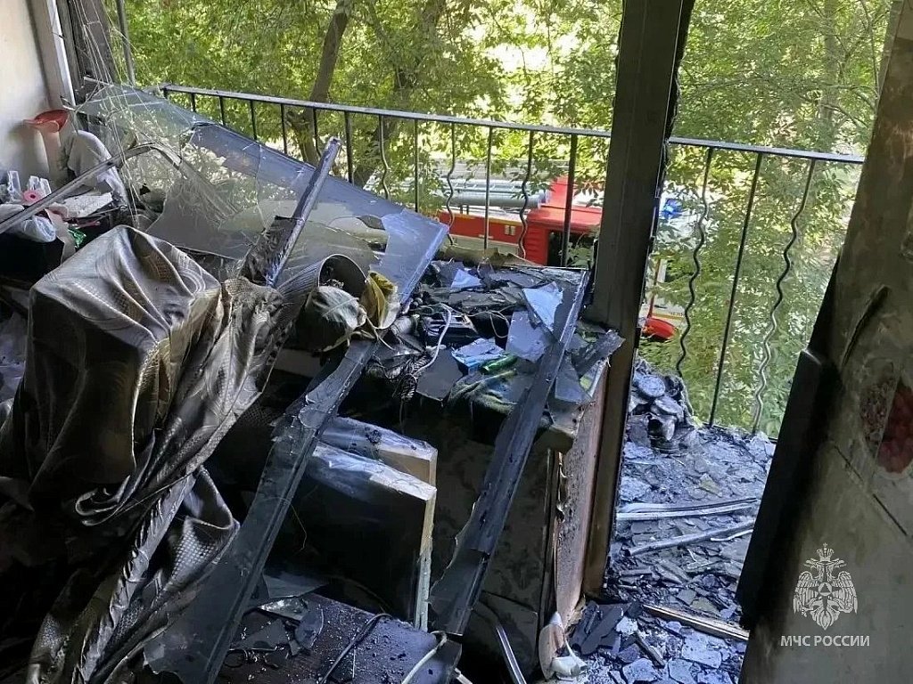 Маломобильную женщину спасли на пожаре в Челябинске
