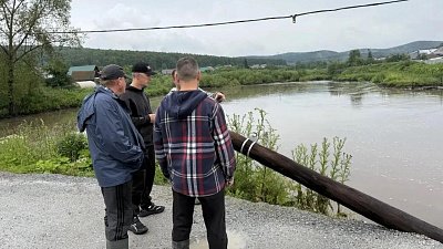 В Миасском округе организуют откачку воды в жилом секторе после подтопления