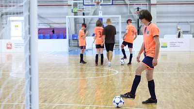 В Челябинске открыли площадку для незрячих футболистов