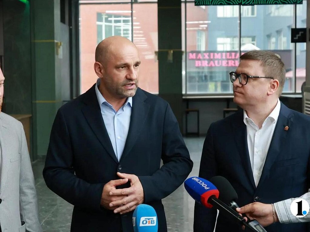 Алексей Текслер поблагодарил Артема Жогу за Кубок для защитников Отечества