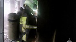 В центре Челябинска загорелось офисное здание на улице Коммуны