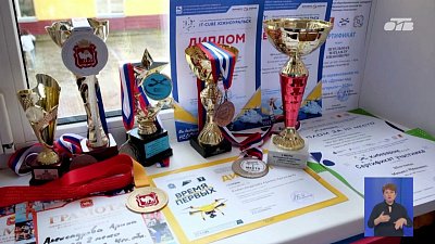 В Кусе школьники осваивают управление беспилотниками