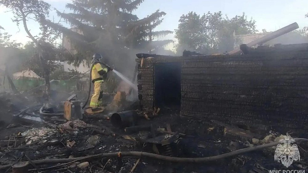 Три человека погибли при ночном пожаре в челябинском СНТ «Дружба»