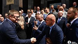 Алексей Текслер вручил дипломы выпускникам кадровой программы «Герои Южного Урала»