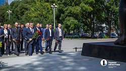 В День ветеранов боевых действий в Челябинске возложили цветы на Алее Славы