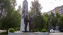 В День ветеранов боевых действий в Челябинске возложили цветы на Алее Славы