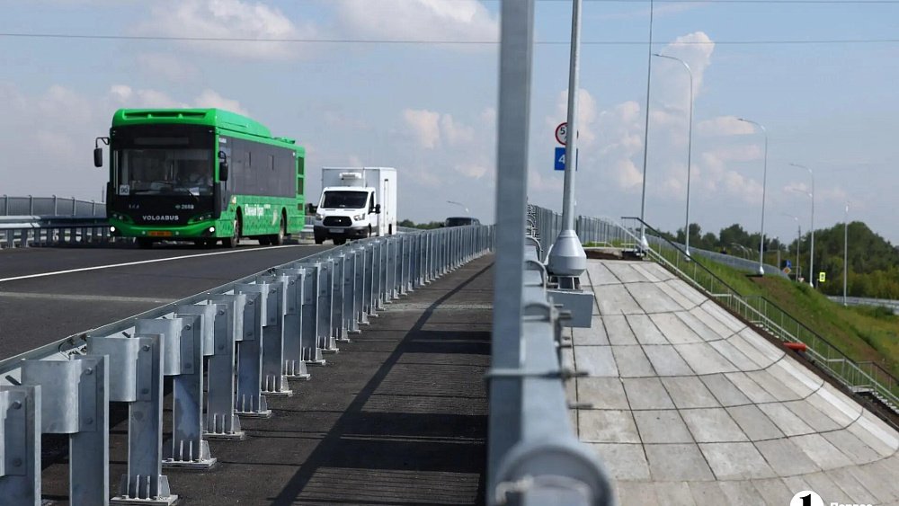 В челябинском поселке Новосинеглазово завершили строительство путепровода