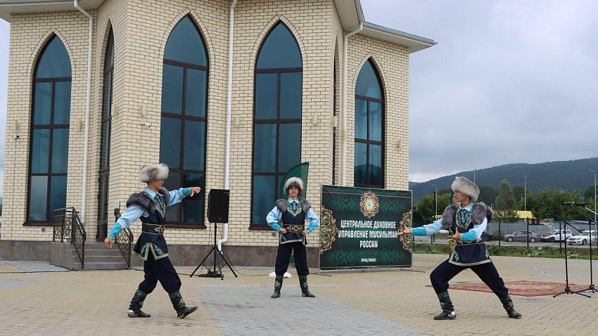 В Миассе торжественно открыли соборную мечеть «Зулейха»