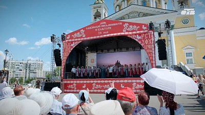 Намоленные декорации истории: как День славянской письменности в Челябинске соединил века и поколения