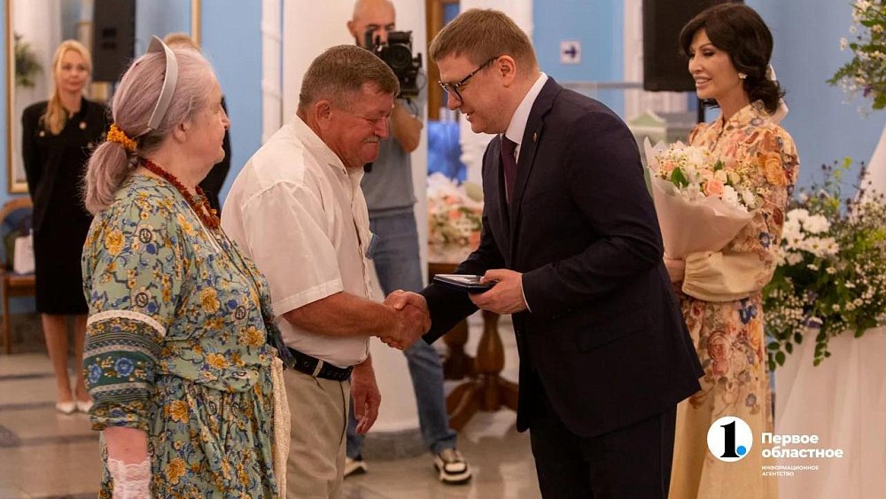 Алексей Текслер поблагодарил семьи Южного Урала за сплоченность