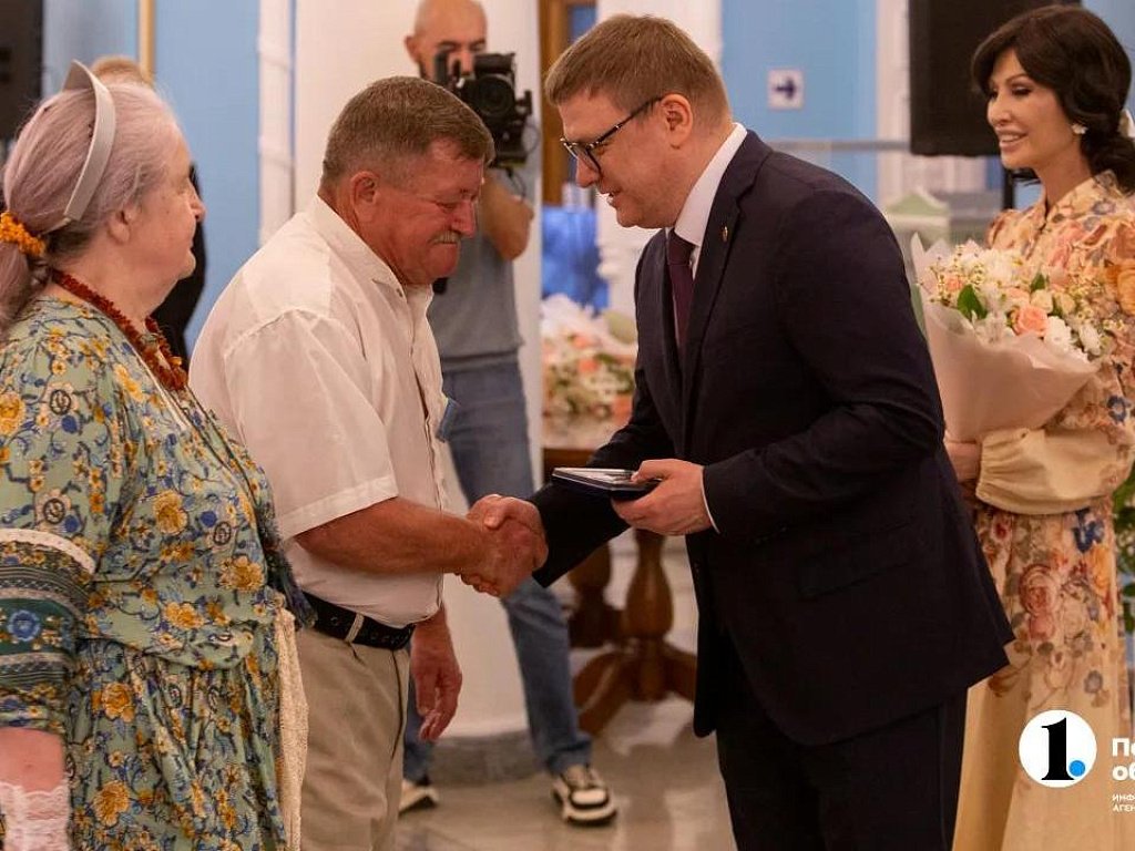 Алексей Текслер поблагодарил семьи Южного Урала за сплоченность