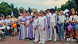 Более трех тысяч челябинцев приняли участие в параде семей