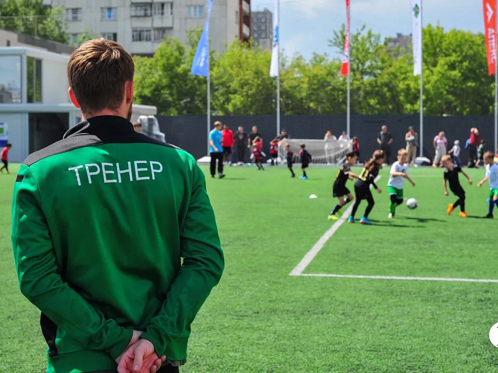 Спрос на детских футбольных тренеров в Челябинской области вырос на 45%