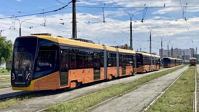УКВЗ поставил 10 новых низкопольных трамваев в Екатеринбург