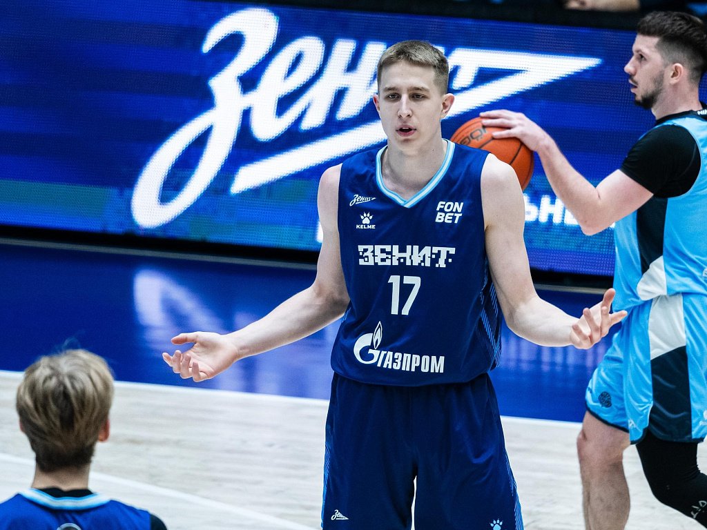 Баскетбольный клуб «Металлург» усилился еще одним молодым игроком из «Зенита‑2»