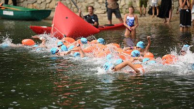 Более 5 тысяч пловцов собрал заплыв X‑Waters Ural в Миассе