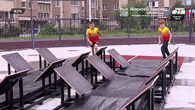О ловких и бесстрашных детях в сюжете «Гонки с препятствиями»