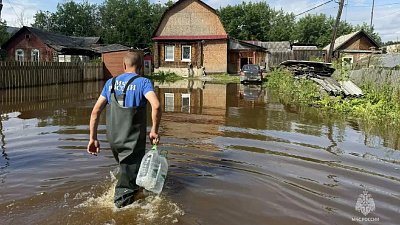 В Верхнем Уфалее за сутки 38 жилых домов освободились от воды