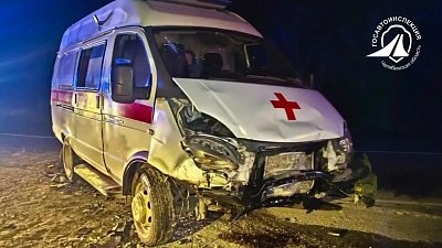 Пять человек пострадали в лобовом ДТП со скорой под Миассом