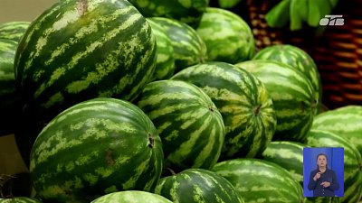 Южноуральцам рассказали, как выбрать спелый и сладкий арбуз