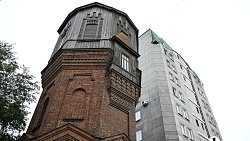 Звук, крушение и игры: как в челябинской водонапорке работала сибирская художница