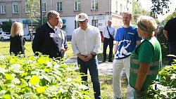 В Коркино благоустроили пешеходные аллеи и возвели мемориал защитникам Отечества