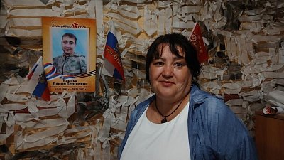 Потеряв сына на фронте, челябинка стала матерью для сотен бойцов