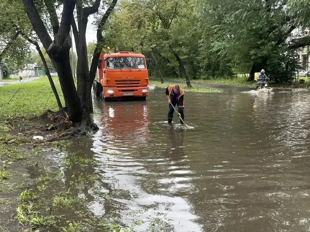 Месячная норма осадков выпала в Челябинске за несколько часов