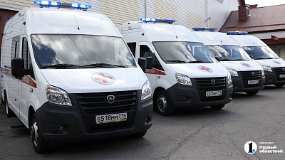 В Магнитогорск поступили шесть новых машин скорой помощи