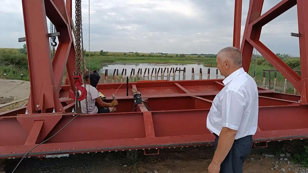 В Брединском округе ремонтируют плотину за 120 млн рублей