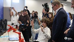 Центр промышленной робототехники ЮУрГУ помогает заводам внедрять роботов
