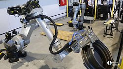 Центр промышленной робототехники ЮУрГУ помогает заводам внедрять роботов
