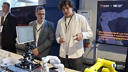 Центр промышленной робототехники ЮУрГУ помогает заводам внедрять роботов