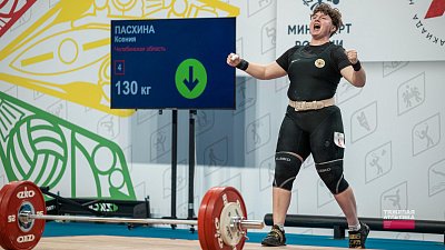 Челябинка Ксения Пасхина выиграла золото Спартакиады в турнире по тяжелой атлетике