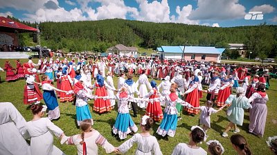 Живой триколор: «Русский хоровод» в Кыштыме побил рекорд единства