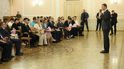 Михаил Дегтярев вручил награды 64 южноуральским спортсменам и тренерам